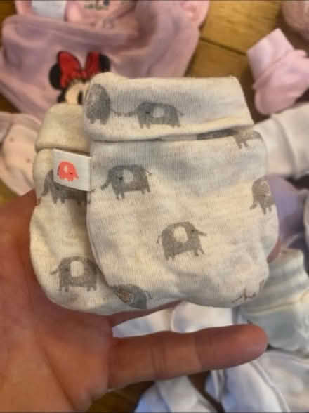 Photo of free Baby Scratch mitts & bibs (Cheshunt En8) #2