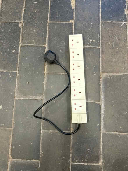 Photo of free 6 socket extension 60cm cable (Haldens AL6) #1