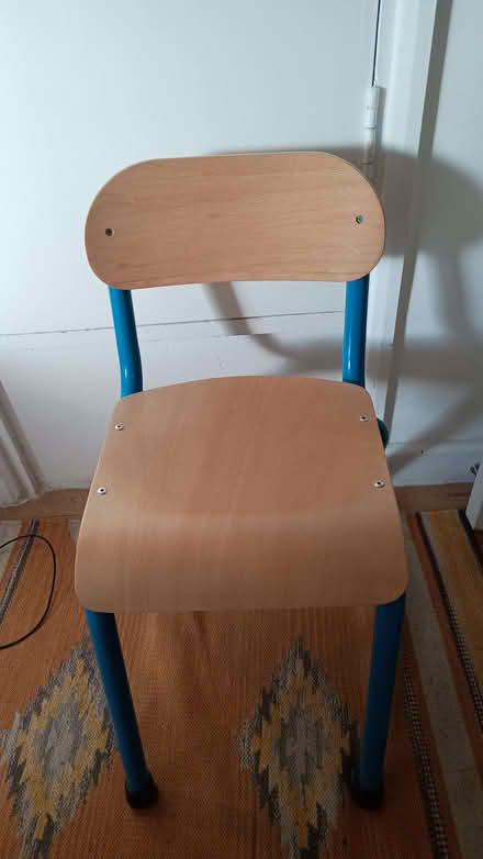 Photo of free Children's desk and chair (Bedford Centre MK40) #1