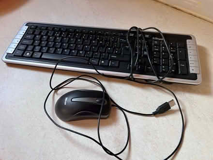 Photo of free Multimedia keyboard and mouse (Eastbourne BN21) #1