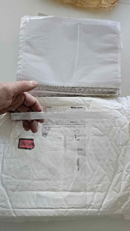 Photo of free Transparent Adhesive-envelope packaging pockets, dozens (Townsend AL3) #1