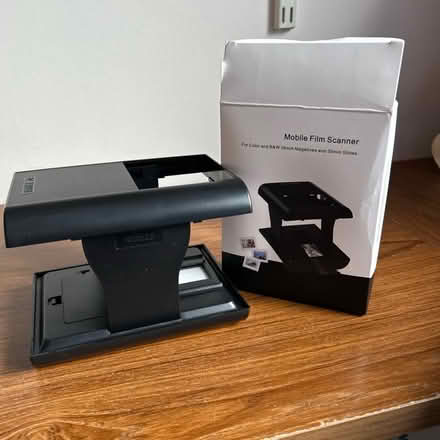 Photo of free Mobile film scanner (Marsh LA1) #1