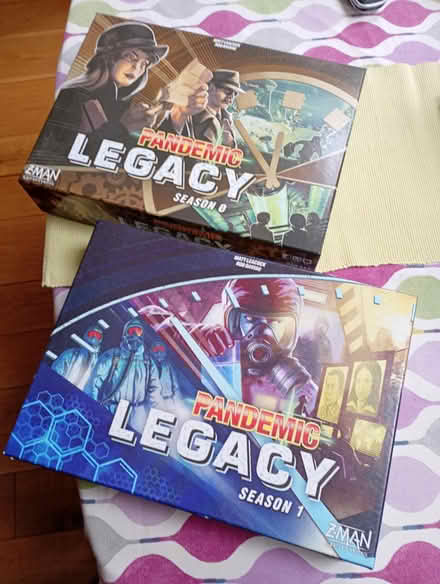 Photo of free Board Game Pandemic Legacy Season 0, 1 and 2 (Walton ST15) #1