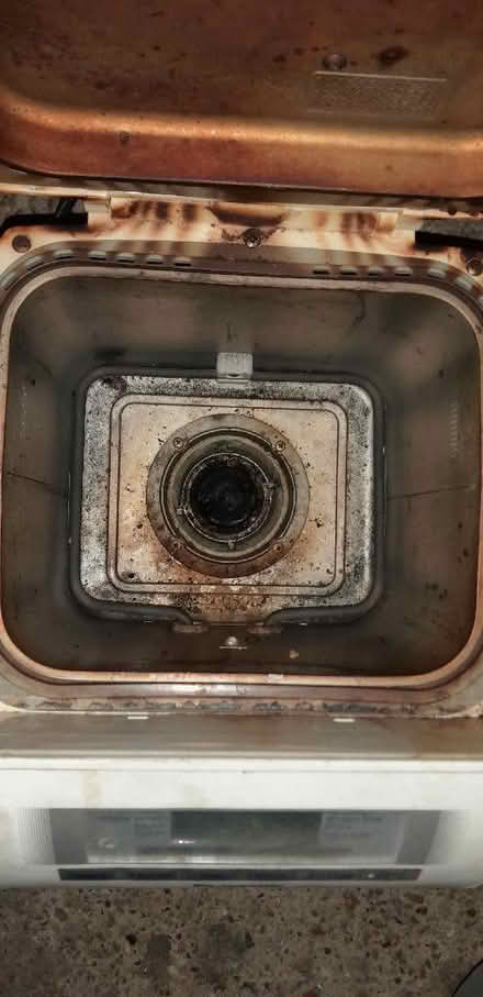 Photo of free Bread maker (Butts Ash SO45) #4