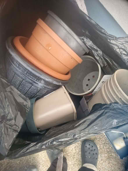 Photo of free Assorted plastic plant pots (Wick CF71) #1