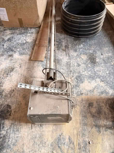 Photo of free Electric mechanism and garage door (Oadby LE2) #1