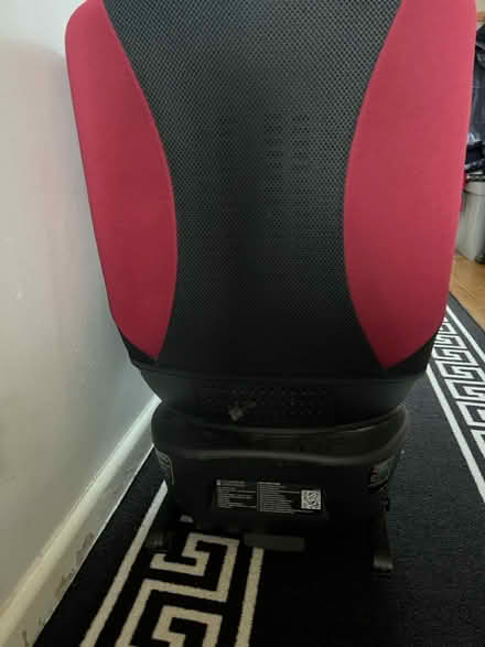 Photo of free Swivel car seat (Linslade Leighton Buzzard LU7) #3
