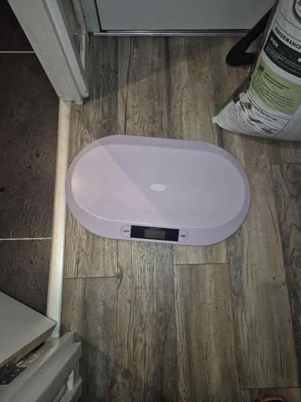 Photo of free Baby/Pet Scale (EH19, Bonnyrigg) #1
