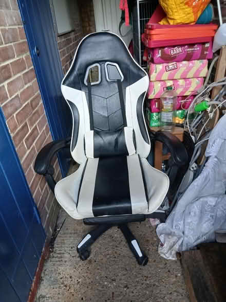 Photo of free Gaming chair (Weeke SO22) #1