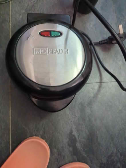 Photo of free Omelette maker (Chessington KT9) #1