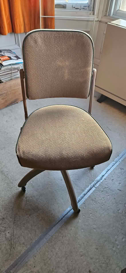 Photo of free Vintage chair (Comiston EH10) #1