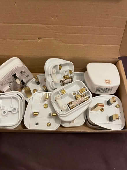 Photo of free Plugs (Wandsworth SW18) #1