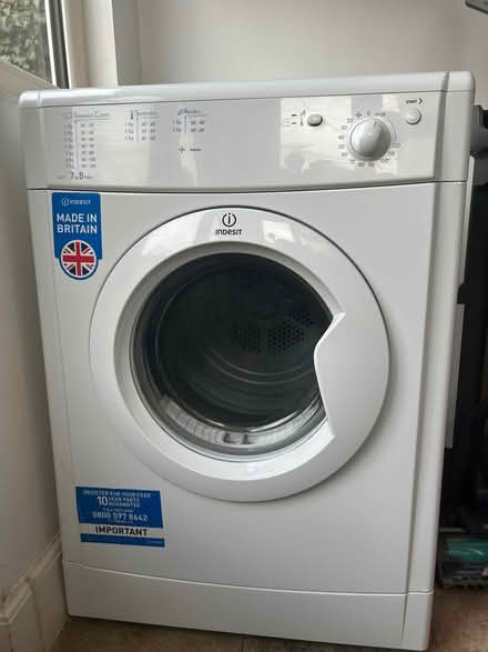 Photo of free Indesit freestanding tumble drier (Horspath OX33) #1