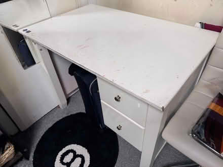 Photo of free Desk with DRAWERS (Harrow HA5) #4