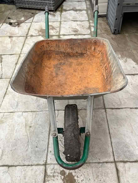 Photo of free Wheelbarrow (Horfield BS7) #1