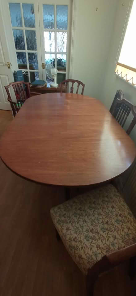 Photo of free Beautiful dining table (Petersfield) #1
