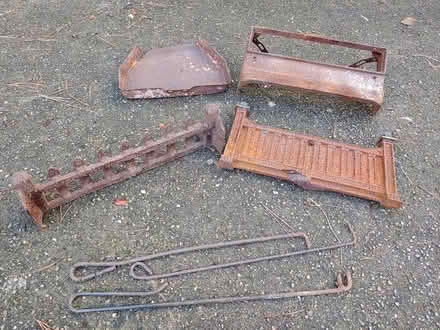 Photo of free Victorian Fire Grates (BH13) #1