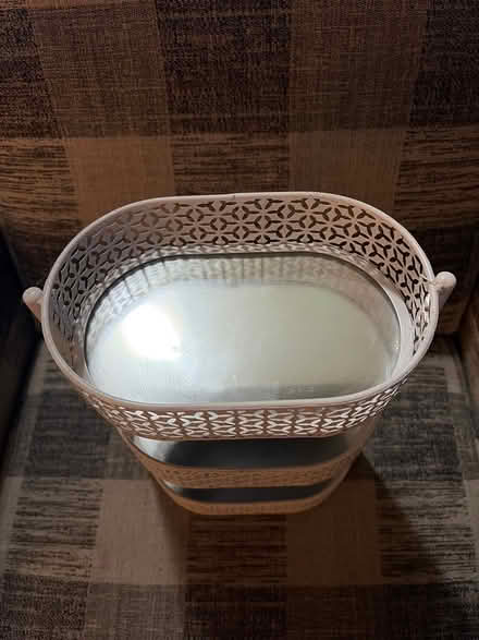 Photo of free Vanity/makeup organizer (Bascom/Union Campbell) #2