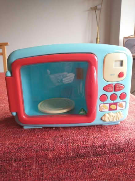 Photo of free Toy Microwave (Fleetville) #1