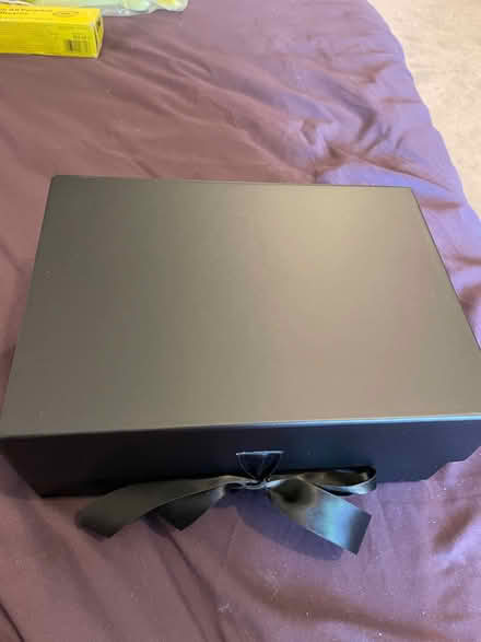 Photo of free Black gift box (Wandsworth SW18) #2