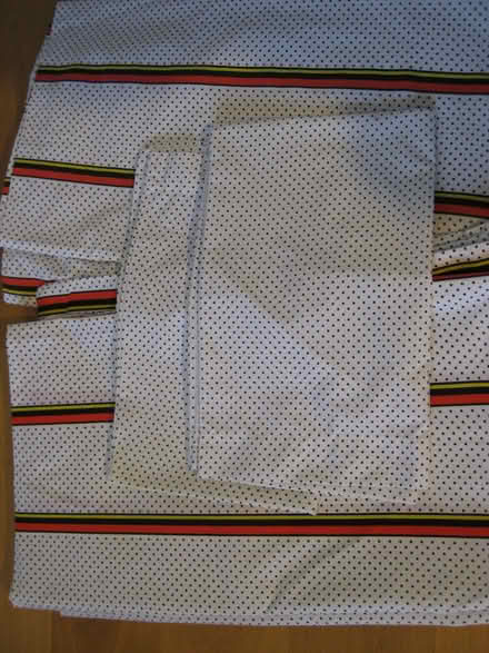 Photo of free Duvet covers and pillow cases (Rushcliffe NG2) #4