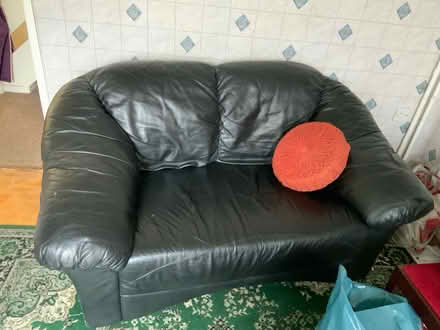 Photo of free Sofa (The Meadows NG2) #3