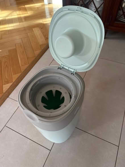 Photo of free Nappy bin (M20 didsbury) #1