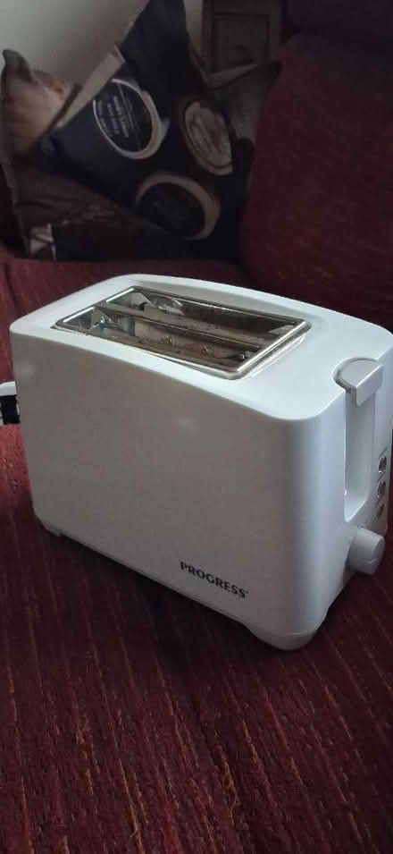 Photo of free 2 slice toaster (Southam CV47) #1