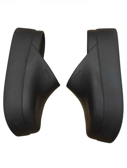 Photo of free Crocs Woman’s (Brooklyn Storage) #2