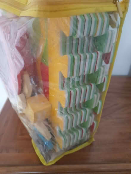 Photo of free Child's floor game (GU12) #1