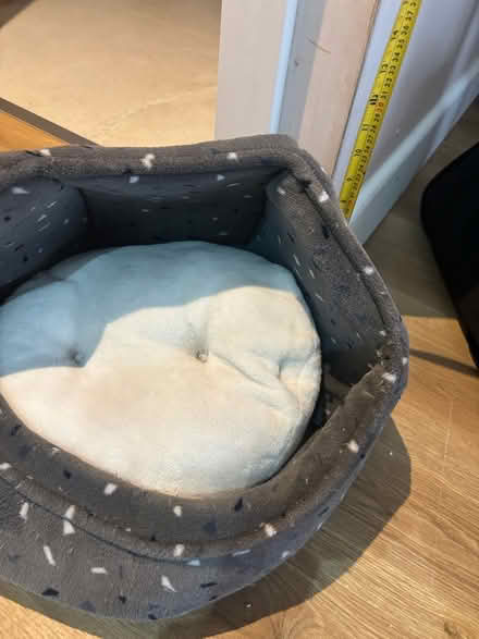 Photo of free Cat bed (Chessington KT9) #1