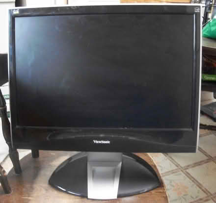 Photo of free Two Older Monitors (Oakland) #4