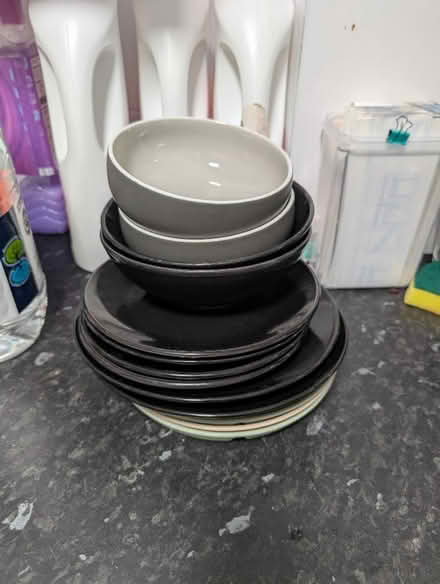 Photo of free Plates and bowls (Chatham ME4) #1
