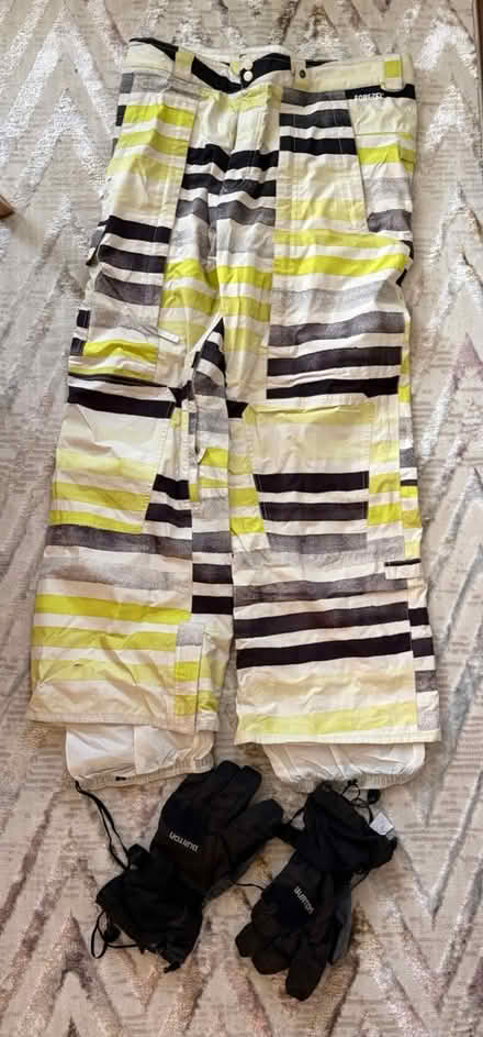 Photo of free Burton Ski Pants and Gloves (Men’s) (SW12) #1