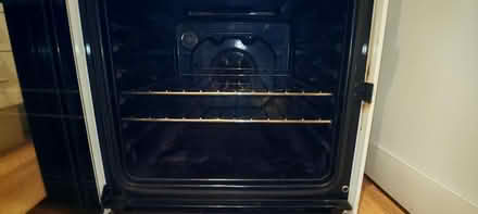 Photo of free Indesit Ceramic Cooker (BR4 West Wickham) #4