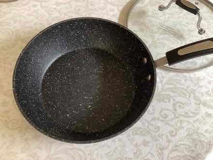 Photo of free 27 cms Heavy Cooking pan (Bearwood BH11) #2