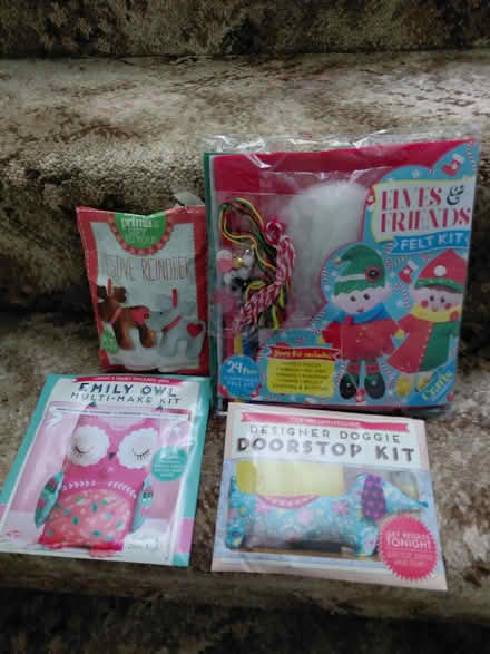 Photo of free Sewing kits (Stroud GL5) #1