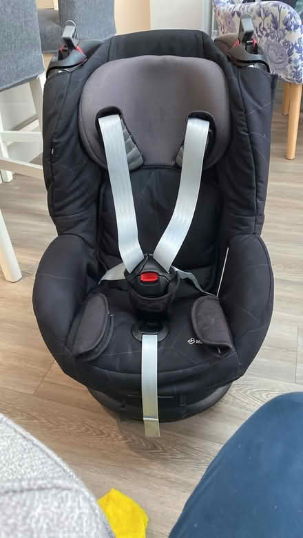 Photo of free Baby car seat (Welham Green) #1