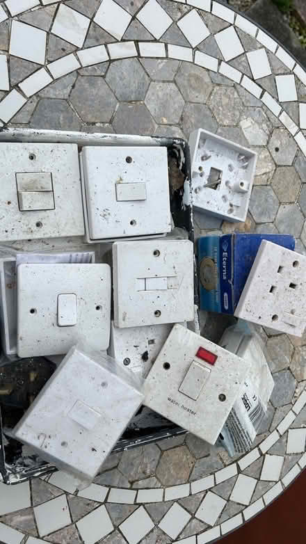 Photo of free Switches and sockets (Dolwyd LL31) #1