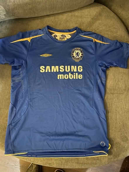 Photo of free Chelsea T shirt (Mitcham CR4) #1