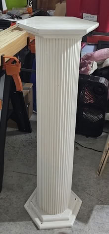 Photo of free White decorative pillar (Camden parc) #1