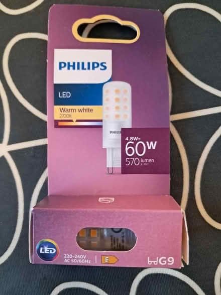 Photo of free G9 lightbulb (Kennington OX1) #1