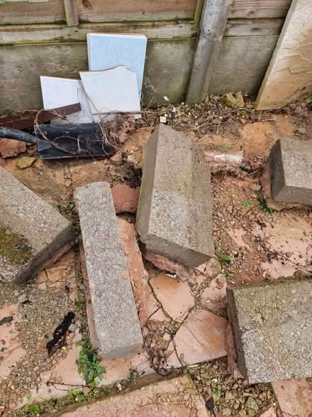 Photo of free Concrete blocks high density 7.3N (TN24) #4