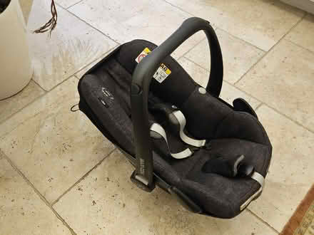 Photo of free Maxi-cosy baby seat (0-12months) (Orwell SG8) #1