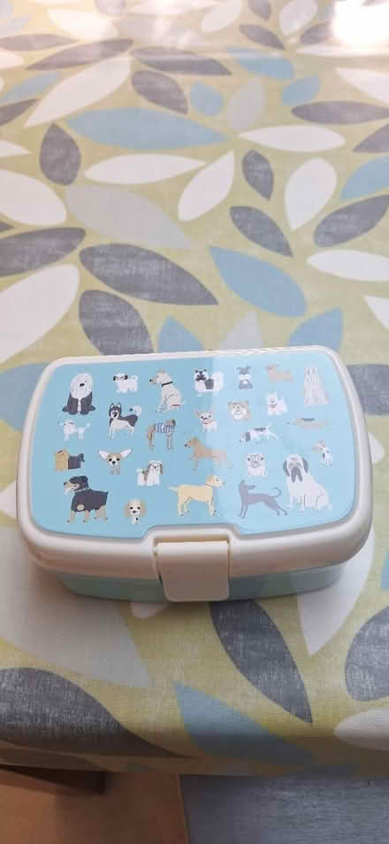 Photo of free New unused snack box (Berkhamsted HP4) #1