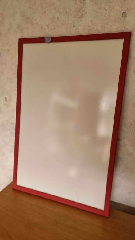 Photo of free White board 40cmx60cm (Wilmslow SK9) #1
