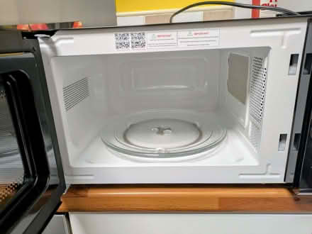 Photo of free microwave [small] (Chorley Moor PR7) #3