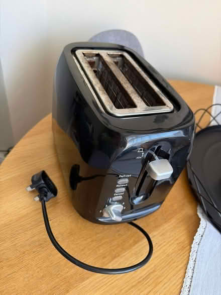 Photo of free Toaster (Gilmerton Dykes Avenue) #1