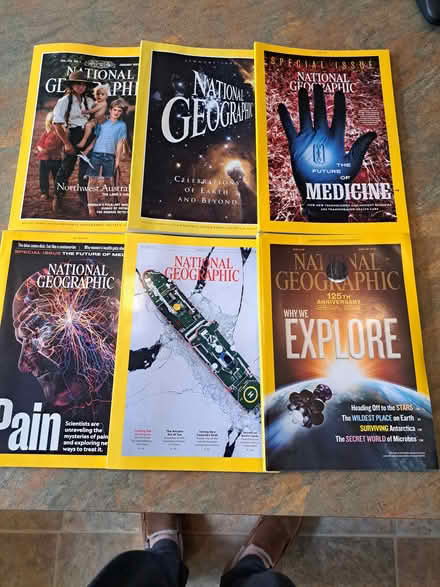 Photo of free National Geographic Magazines (Warwick cv34 5) #1