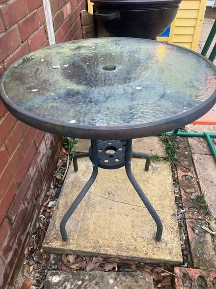 Photo of free Garden table (Caversham, Reading) #1